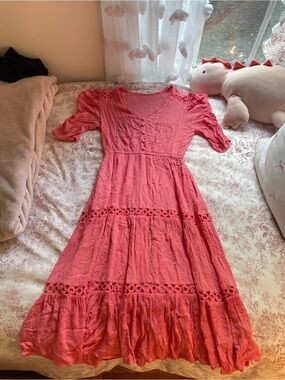 MELLODAY Coral Eyelet Tiered Midi Dress